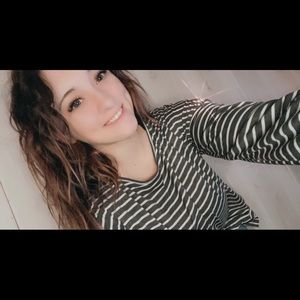 Meet your Posher, Rebecca